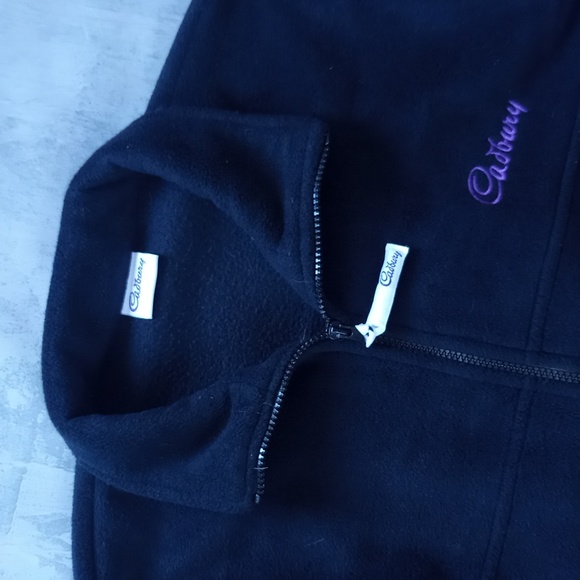 Official Cadbury Chocolate Zip-Up Fleece Jacket - Picture 6 of 8